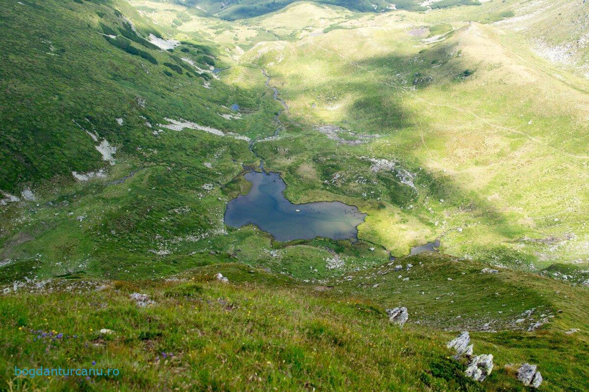 Drumeție: Lacul Lala Mare – Lacul Lala Mica – Vârful Ineu